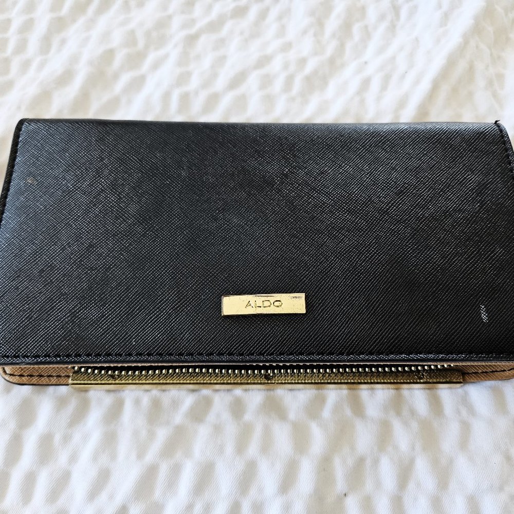 Aldo Black/Tan Leather Wallet Purse
